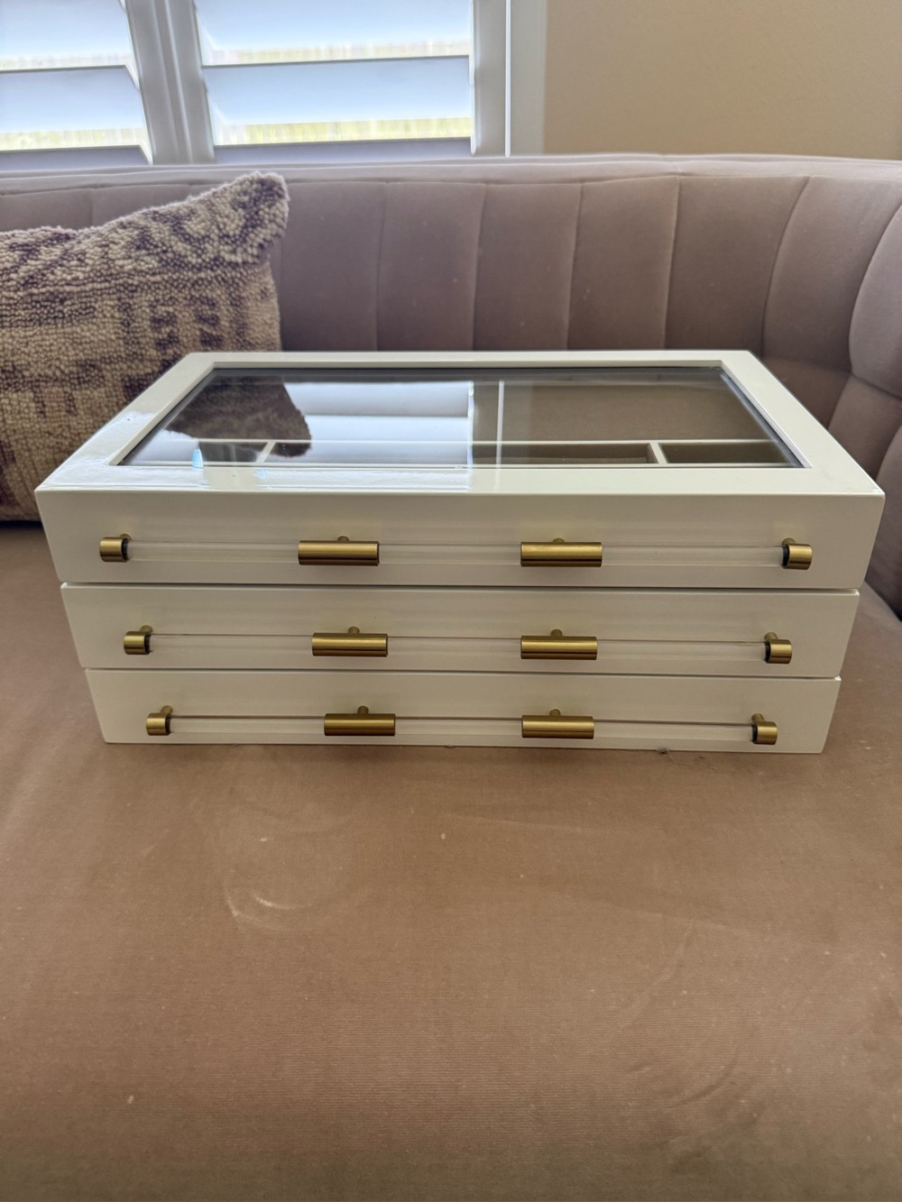Kendra Scott White Jewelry Display Box with Glass Top and Gold Hardware
